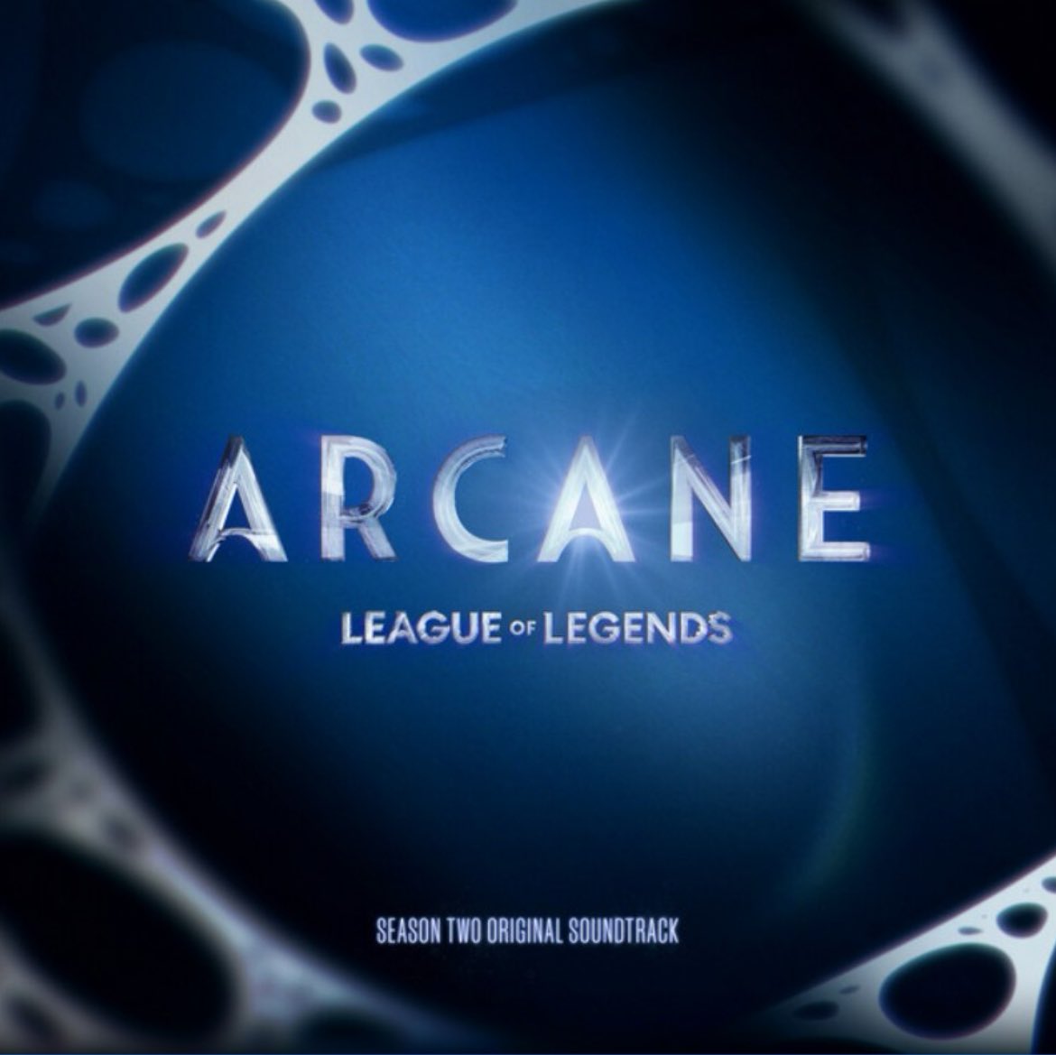 ACatWithADream's tweet photo. the inspiration                      the nails

#LeagueOfLegendsArt #Arcane #nailart https://t.co/IshbMmL1tz