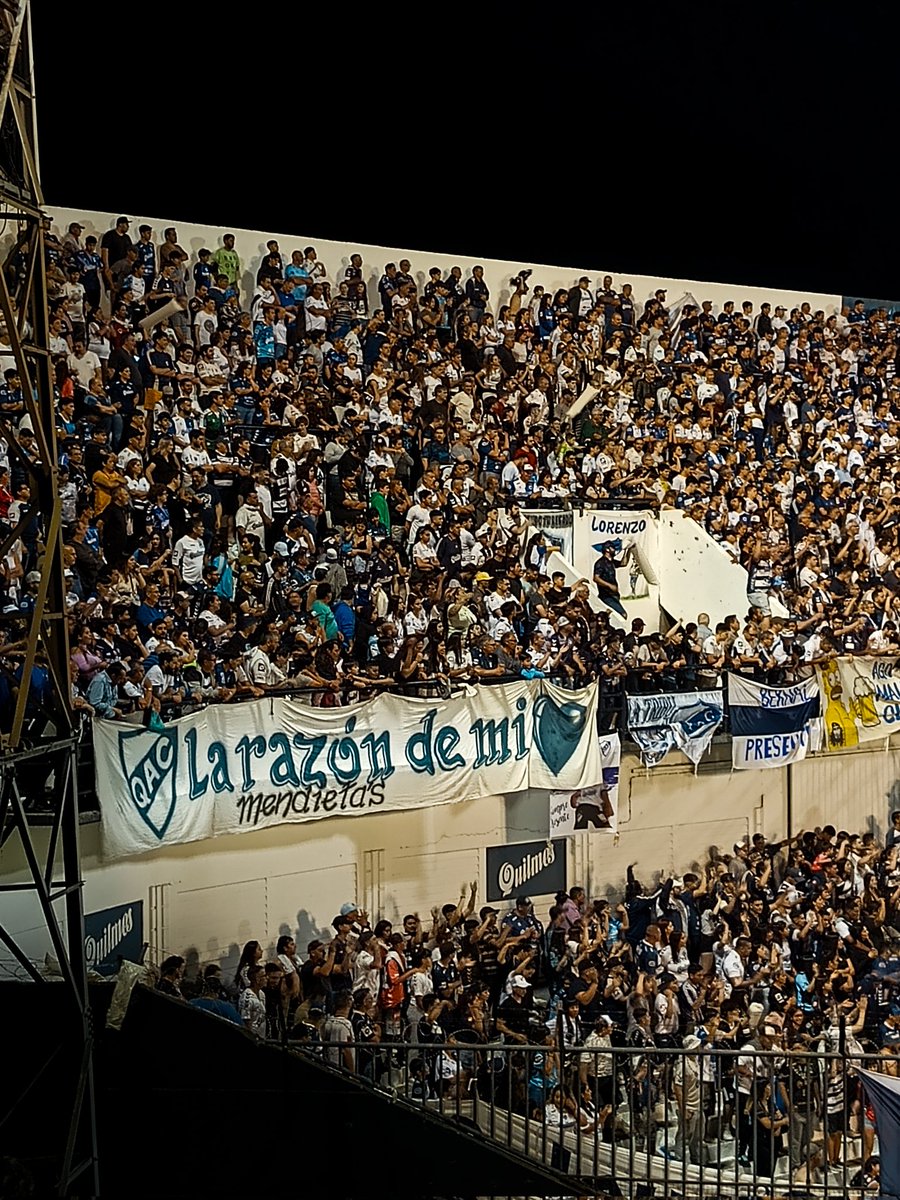 groundspotters's tweet photo. Lแด สแดแดขแดฬษด แด
แด แดษช ๐
#quilmes #quilmesac #qac #cervecero #cerveceros #indioskilmes #quilmesatleticoclub #hopping #groundhopping #groundhopper #fussball #ground #football #stadion #stadium #hopper #soccer #futbol #calcio #estadio #ultras #ball #hoppen #stadiums #sportplatz https://t.co/vgYcpxVyc0