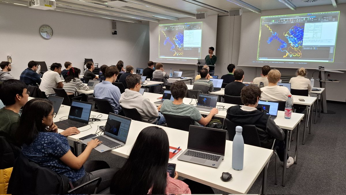 Our #SFB1361 workshop on #AlphaFold and #ChimeraX was very well attended today! From PhDs to PIs, everyone found it interesting and useful!