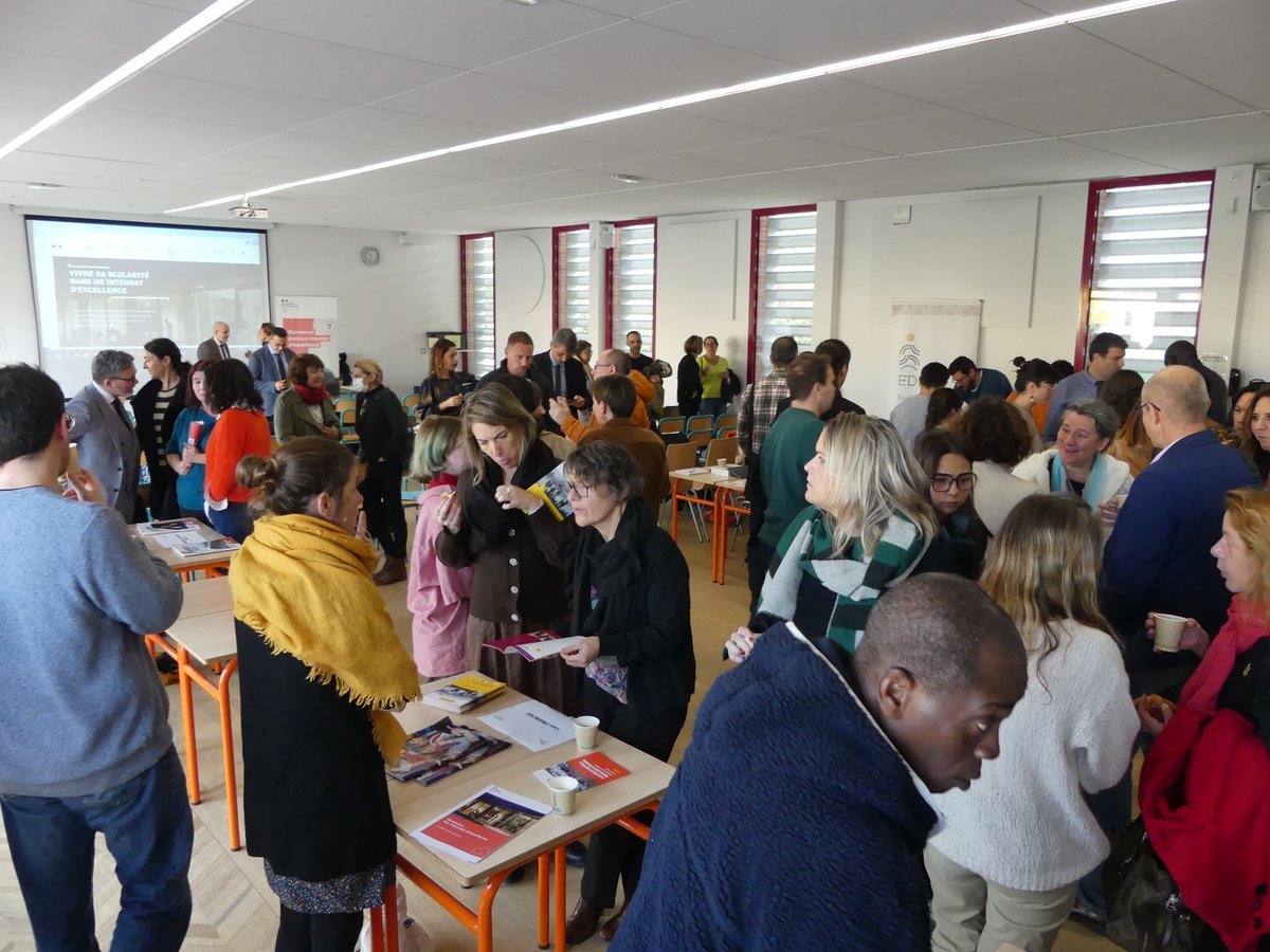 DSDEN82's tweet photo. Séminaire @IEXacTlse en présence du DASEN @LeNormandCyril1, au @JulesMichelet1. Table ronde sur le #bienêtre des élèves, rencontre avec les partenaires du réseau des IEX et ateliers de réflexion sur la gouvernance, communication et pédagogie de projets. Une matinée bien riche ! https://t.co/RHKja4uptj