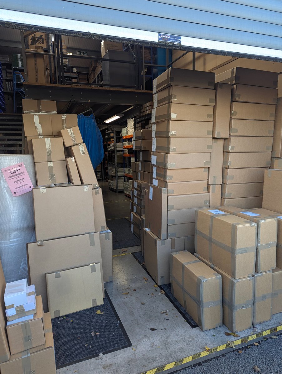 RegencyUsa's tweet photo. Thanks to everyone who placed an order over the weekend, we came into a huge amount of orders yesterday. The couriers were only just able to fit all these into their vans! 😮 We're going to need a bigger warehouse... https://t.co/0AgrOwFYzl