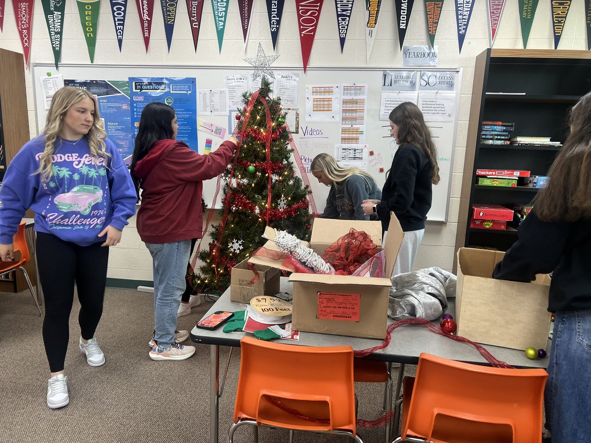 Holcomb Yearbook tweet media