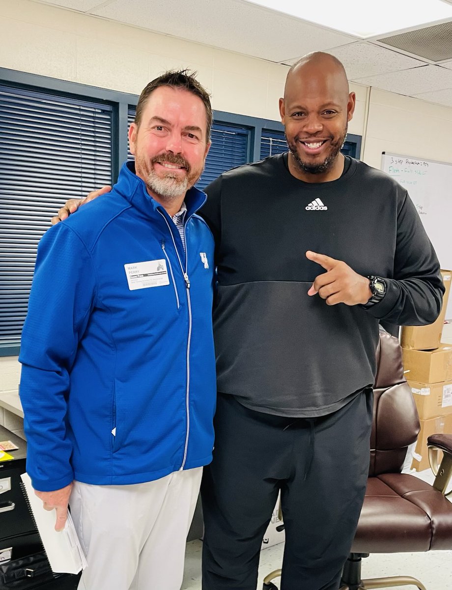 Mark Perry (@coachperry_uk) on Twitter photo Enjoyed catching up this morning with Dennis Johnson, a former UK teammate of mine, and current Head Coach at Woodford County. The Yellow Jackets had a great season—highlighted by a big win in California! #BBN <a href="/WoodfordFBall/">Woodford County Football</a> Enjoyed catching up this morning with Dennis Johnson, a former UK teammate of mine, and current Head Coach at Woodford County. The Yellow Jackets had a great season—highlighted by a big win in California! #BBN <a href="/WoodfordFBall/">Woodford County Football</a>