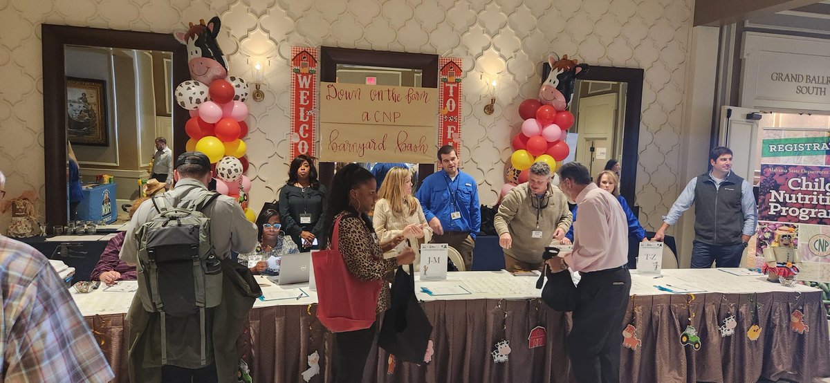 BreakForAPlate's tweet image. Alabama Child Nutrition Directors participated in a 3-day intensive training that included farm tours, legislative updates, &amp;amp; professional collaboration. We are dedicated to operating high-quality &amp;amp; impactful nutrition programs in our schools!

#CNP2024 #AlabamaChildNutrition