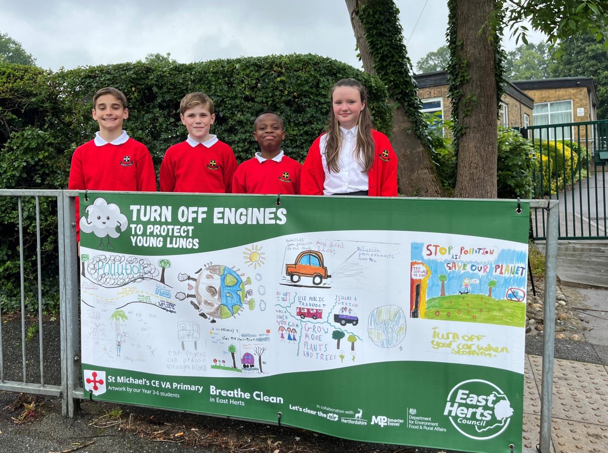 GreenSchoolRuns's tweet photo. Always great to see children advocating for their right to cleaner air! #EnginesOff #Idling https://t.co/f3lUl86Lso https://t.co/fIGl1cl8dV
