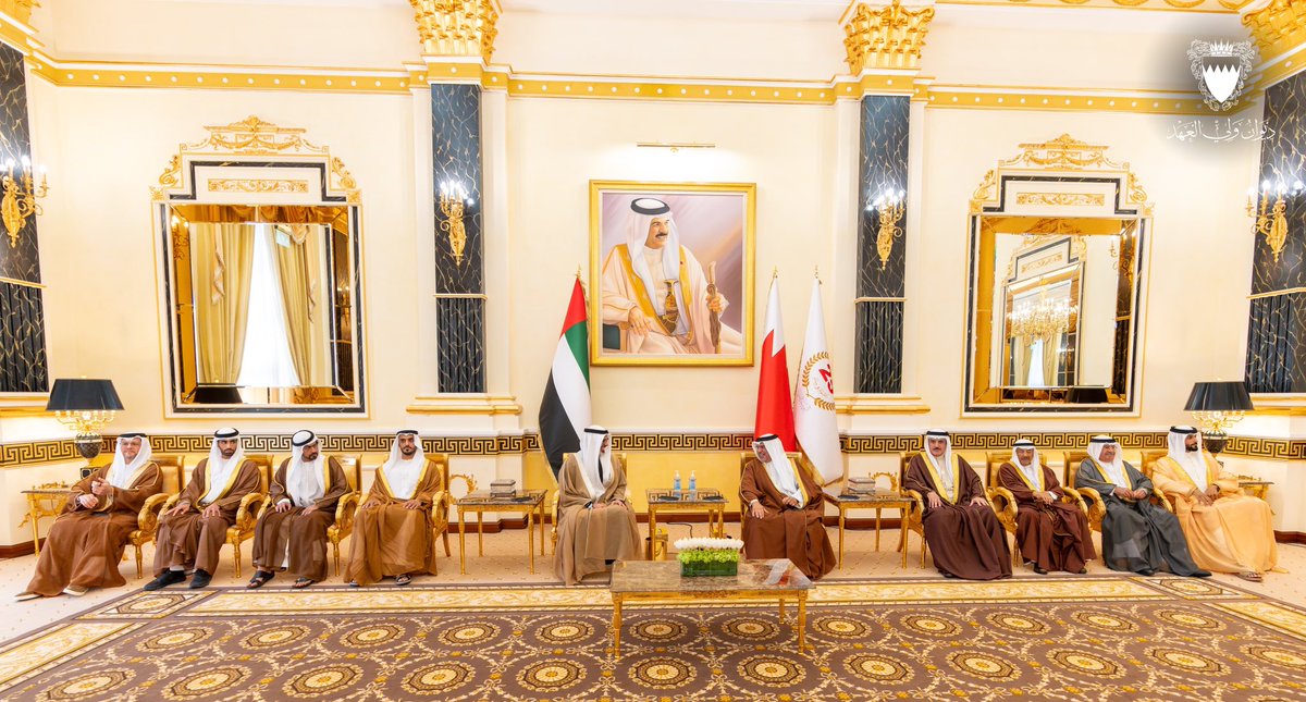 BahrainCPnews's tweet image. صاحب السمو الملكي الأمير #سلمان_بن_حمد آل خليفة ولي العهد رئيس مجلس الوزراء يستقبل أخيه سمو الشيخ خالد بن محمد بن زايد آل نهيان ولي عهد أبوظبي بدولة #الإمارات العربية المتحدة #البحرين