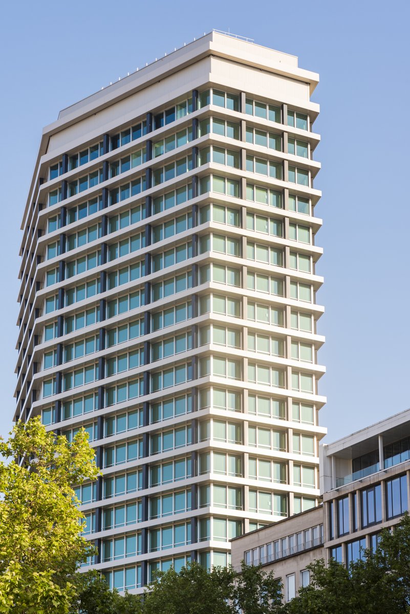 We have three features on august Brussels venues reopening. <a href="/goodclimate/">Frédéric Moreau</a> writes about the Louise Tower, one of the city’s first skyscrapers in the city, a sleek, modernist, 1960s monument that has been stripped and remade for the 21st century.