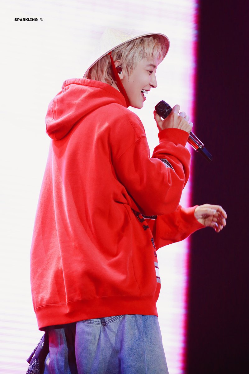 SPARKLING1127 tweet media