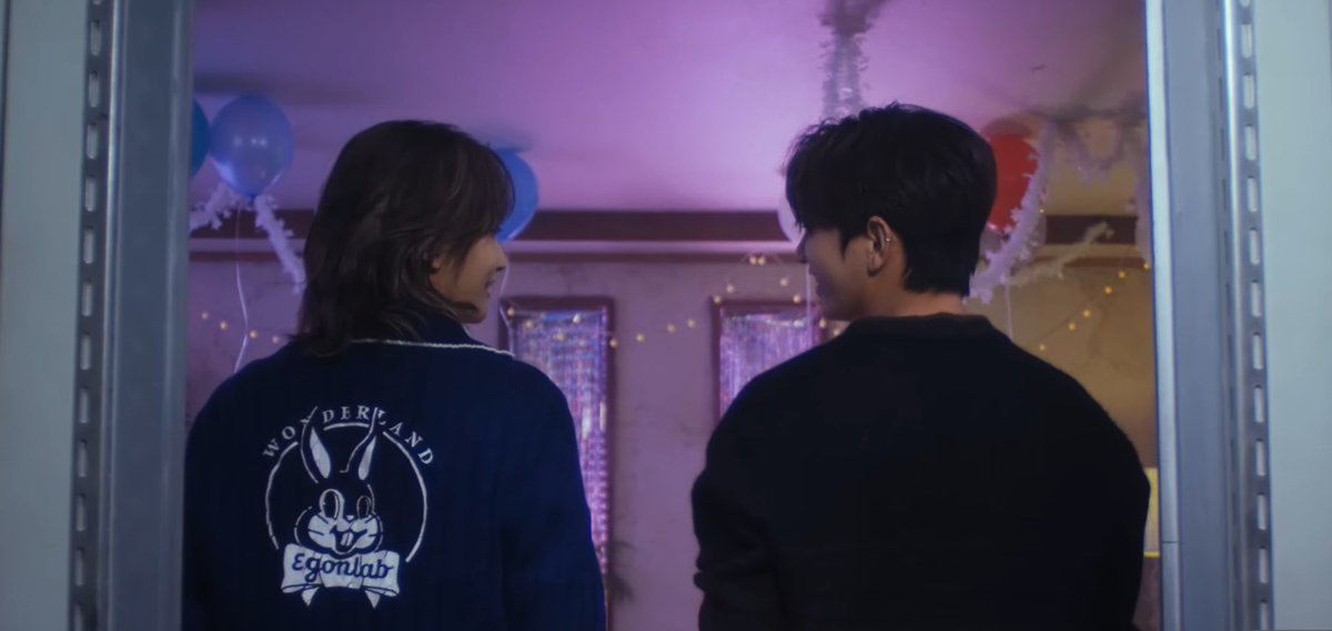 xueishaoo's tweet image. YOONHONG OH MY FREAKING GOD ! 😭🤍