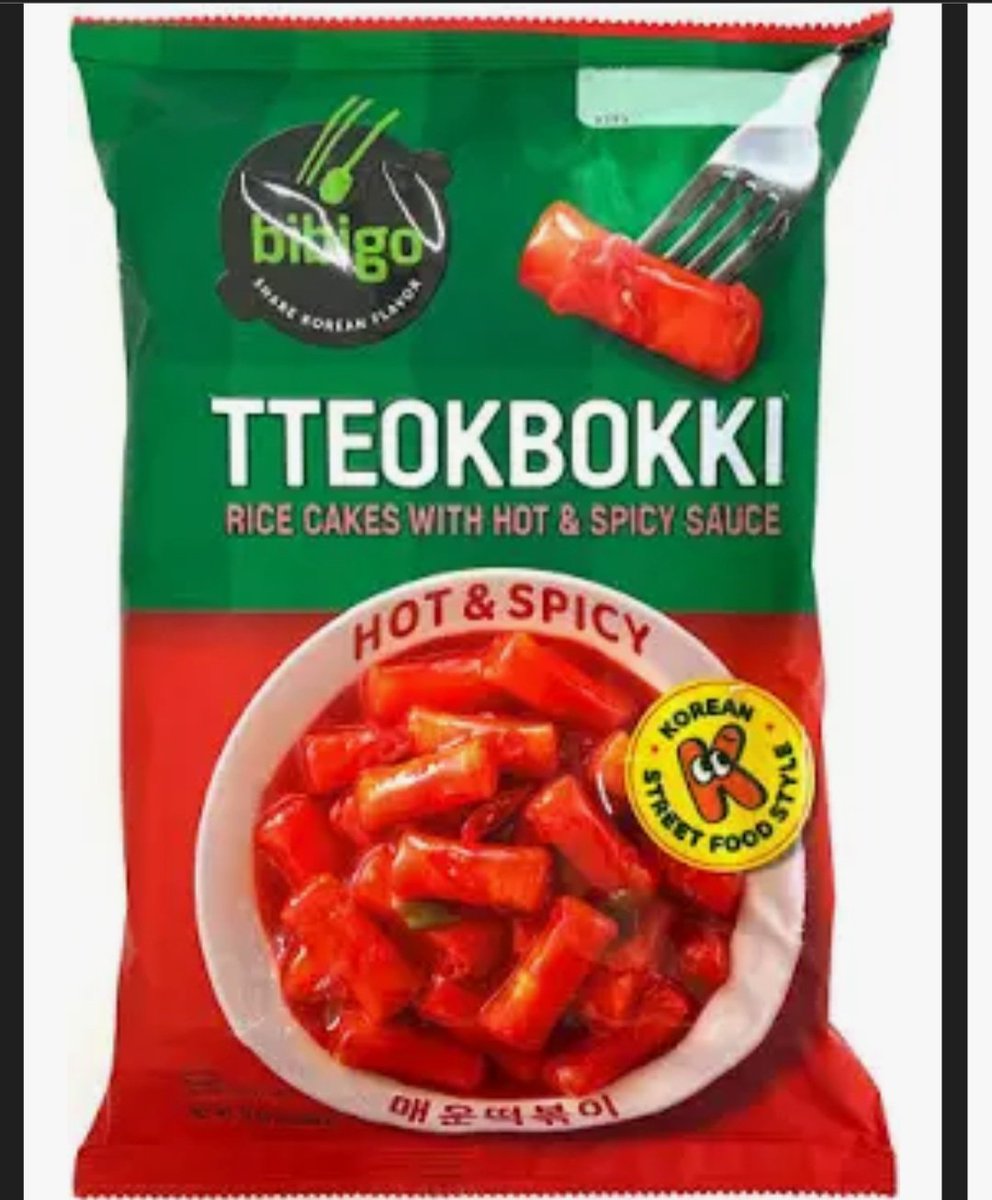 heyimwizz's tweet photo. @foedatass But don't get this one...ever! Bibigo brand is usually delicious...but THIS..this was awfully for no reason HOT &amp; SPICY...like I like hot&amp;spicy...this was like HOT SPICY NEEDLES POKING UR TONGUE AND DOWN YOUR THROAT...I really didn't understand why they even made it this spicy https://t.co/BMuYfRHVBF