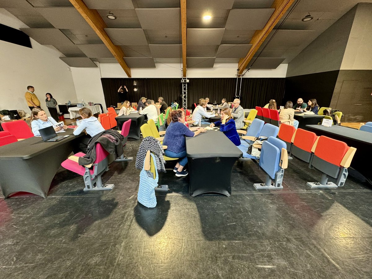 AdaptaMarket's tweet image. Comença la trobada entre els autors dels projectes i la indústria audiovisual

#AdaptaVlc24 #Adapta #AdaptaMarket