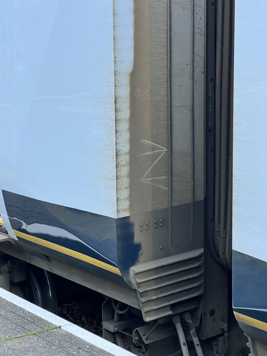 Not a bad effort. Another one to have a go at recreating in miniature on the models!