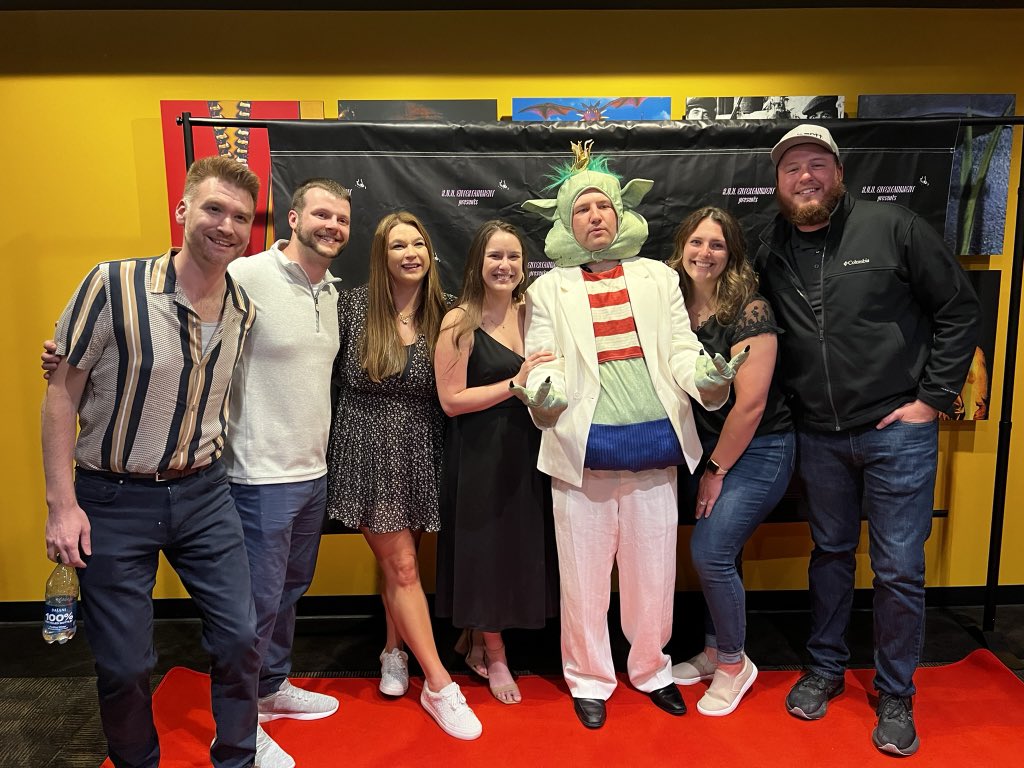 RUNprodcomp's tweet photo. BTS - The Connection https://t.co/QrIGMG3mSE