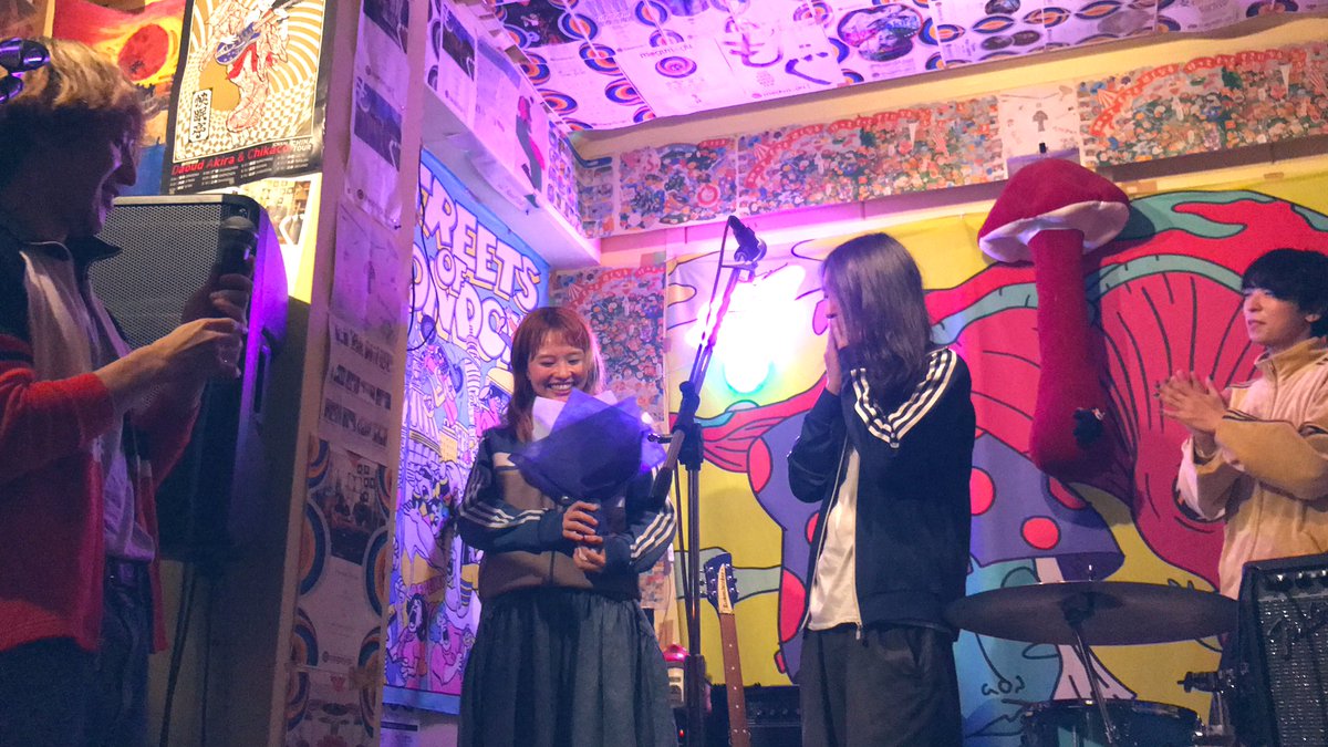 日曜日のSuperyou ベース井上はこねさんラストLIVE①

最後まで変わらぬこの4人の演奏を見届け感無量だった😌