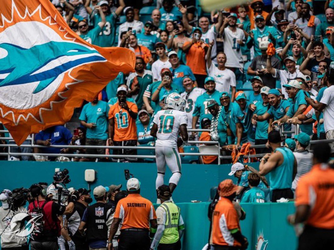 JoeRobbie_'s tweet photo. If you’re not AT THE VERY LEAST bought in for a Thanksgiving Night Primetime game where we would have the ability to squash MULTIPLE narratives & continue on a 4 game win streak then there really is no helping you bc you’re a pulseless bitch…

People are so afraid of “being let down again” & honestly that’s loser mentality. 

Grow a fucking pair & lets fucking ride‼️‼️