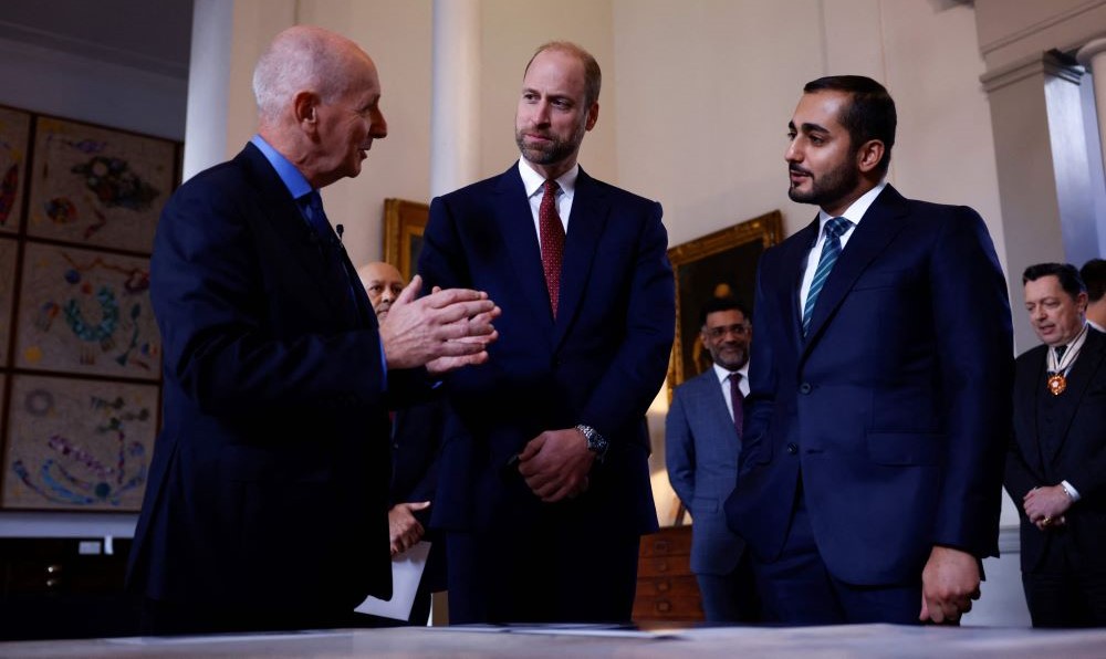 A group of explorers, backed by royalty, is set to undertake a historic journey, retracing a route across the coast of #Oman first trodden by a British diplomat almost a century ago <a href="/UniOfTheDesert/">Mark Evans</a> arab.news/2hc4m