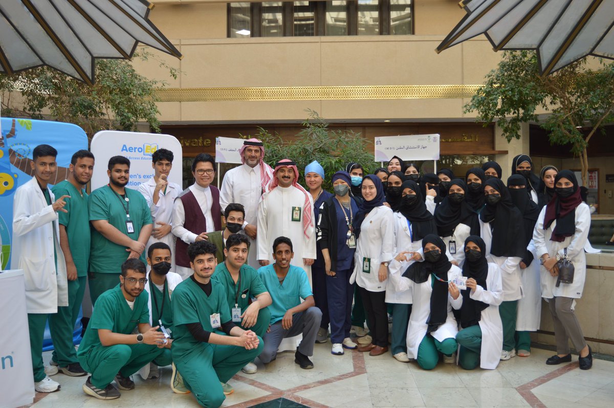 rt_kau's tweet photo. في وقت سابق من هذا الشهر، نظّم قسم العلاج التنفسي بـ#كلية_علوم_التأهيل_الطبي ممثلاً بناديه الطلابي وبالتعاون مع مركز تعزيز الصحة ومركز المحاكاة بجامعة الملك عبدالعزيز فعالية مميزة بعنوان (نسمة الحياة) كجزء من مأسسة الخدمة المجتمعية، بهدف التوعية باستخدام أجهزة الاستنشاق بشكل صحيح https://t.co/NepZ0Xmm3C