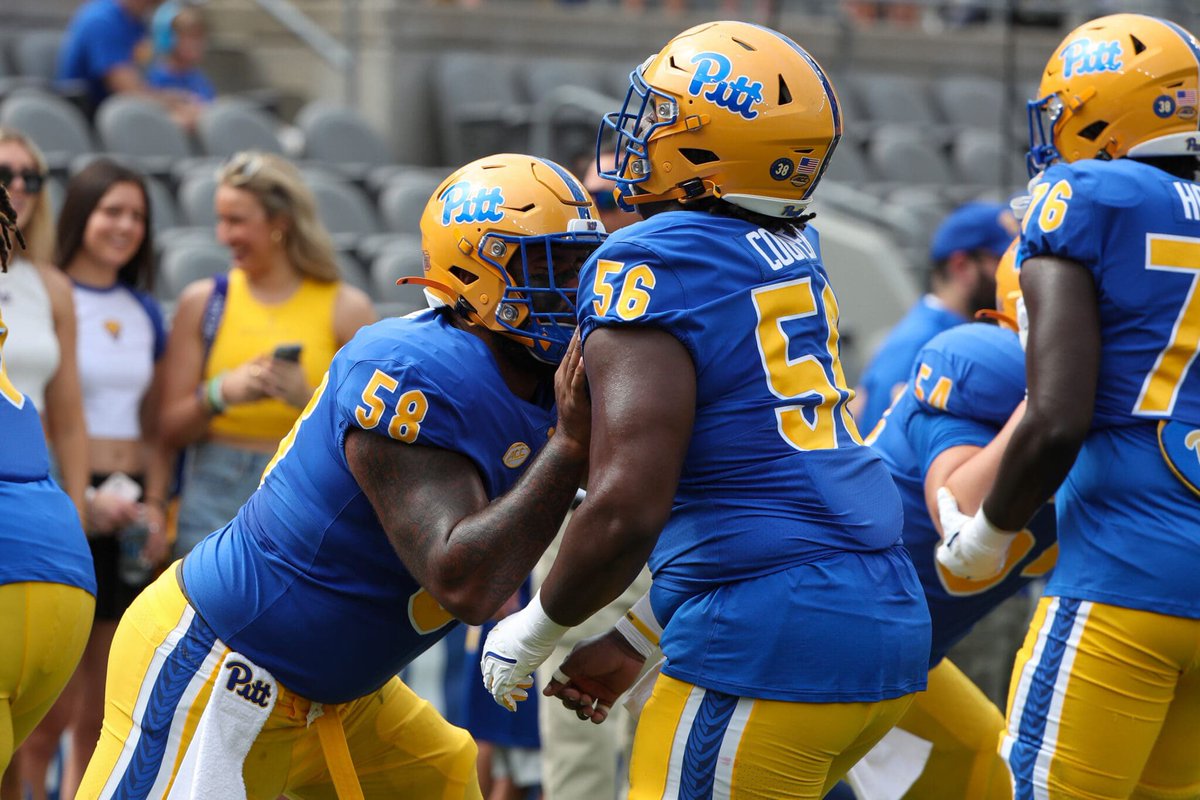 Blessed to get offered from Pitt🔵🟡 <a href="/CoachDarveau/">Jeremy Darveau</a>