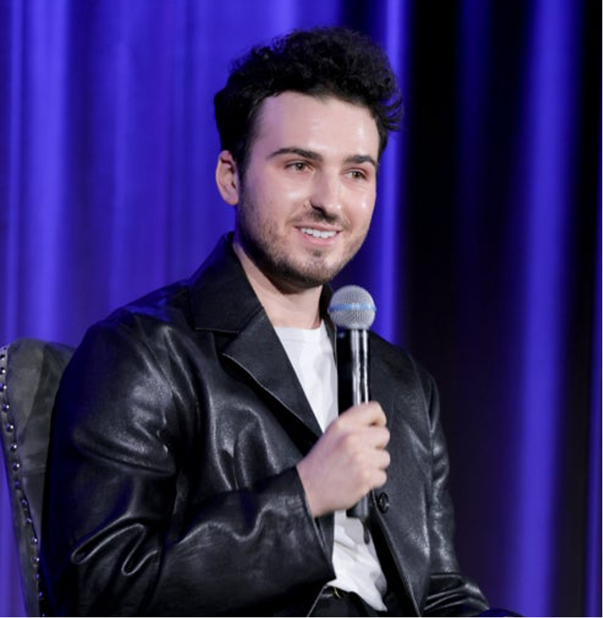 bmi's tweet photo. Our #BMIFamily #BlakeSlatkin was asked by @SongwritersHOF to moderate its popular CHART-TOPPERS event at the #GRAMMYMuseum. In front of the packed house, he joined other top hitmakers to share expertise, stories behind the making of hits, and some great 🎶. https://t.co/vEdsbLnnuc