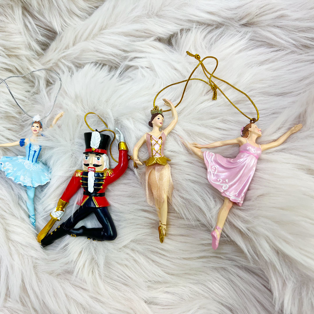 TriadBallet's tweet photo. ✨ Sneak a Peek at Our Petite Boutique ✨
Step into a world of wonder and delight! 🎄❄️ Discover enchanting Christmas ornaments, magical music-box nutcrackers, cozy winter socks, and so much more. Let the holiday spirit sparkle with every treasure you find! 🎁✨
Pure Magic!✨🎶🧦 https://t.co/LJe6HNqxUk