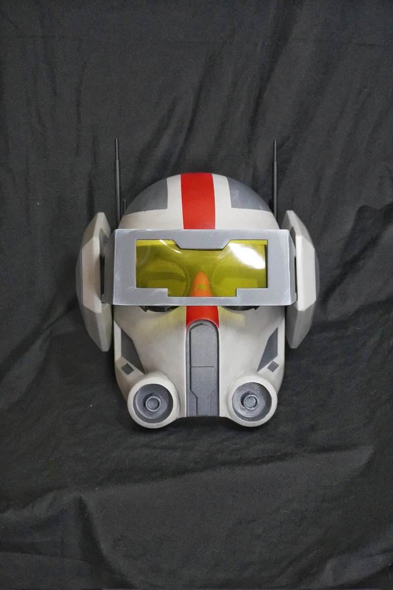 Turbo_Nerd_'s tweet image. I&apos;m so excited to finally show my completed Tech helmet! This was a super fun project to work on and such a unique helmet to bring to life! #badbatch #badbatchtech #starwars