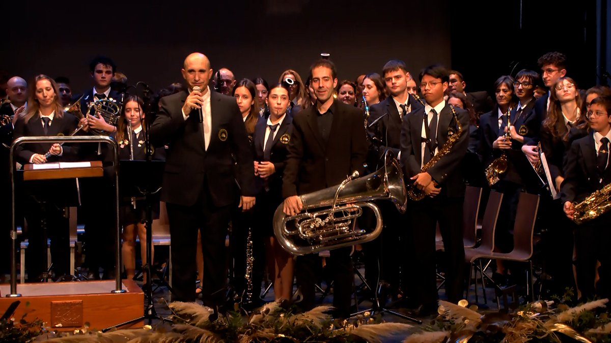 🔵🟠🖨 La Unión Musical de Torre Pacheco y la Agrupación Musical Nuestra Señora del Pasico ofrecieron sus tradicionales conciertos para celebrar la festividad de Santa Cecilia

22.00 🕙 #ActualidadInformativo