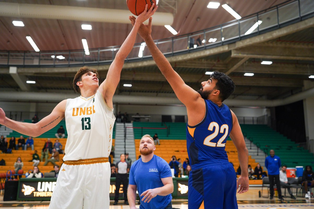 UNBCATHLETICS's tweet photo. An honour having 2024 Canadian Wheelchair Rugby Paralympian, UNBC alum and Prince George’s own Joel Ewert join us for a ceremonial jump ball prior to Saturday’s Men’s Game against UBCO. Great to see you Joel. Thank you! https://t.co/LbVCgSRf1o