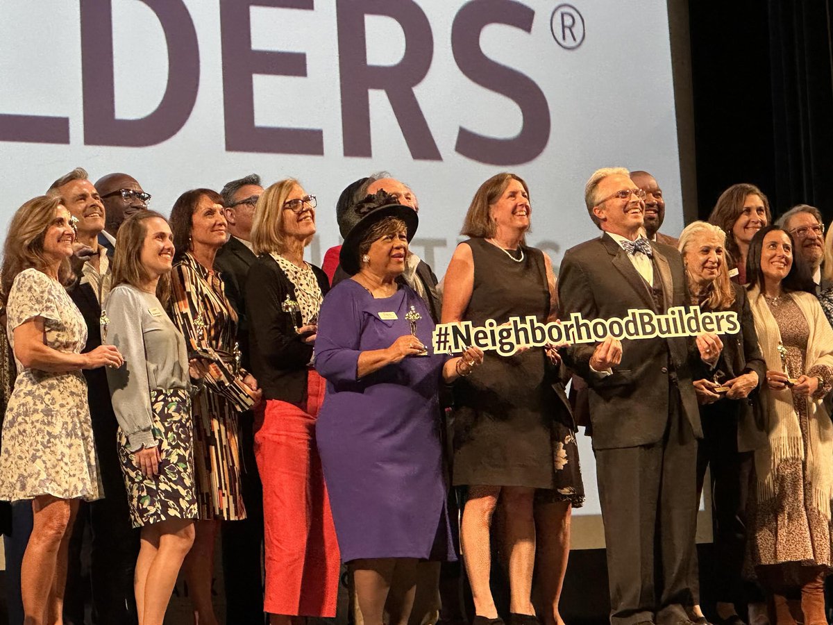 We are proud to be a partner of <a href="/BankofAmerica/">Bank of America</a> AND have Market President, Bill Goede on our BOD. As a previous recipient of the BOA Neighborhood Builders grant, we enjoyed being there to support at this year's award ceremony!
#bankofamerica #hopechangeseverything