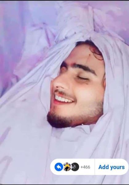 mohd_uved's tweet photo. Ya Shaheed Assalam 🫡 

लोगों का सपना होता है हसी ख़ुशी शहीद होना 
भाई ने तो अपनी जान मस्जिद के लिए दे दी

ये चहरे का नूर और ख़ुशी बता रही है कि भाई की शहादत क़ुबूल हुई 

अल्लाह जन्नत में आला से आला मुकाम अता फ़रमाए , आमीन 

#Sambhal #SambhalJamaMasjid https://t.co/1hhs4EGXgi