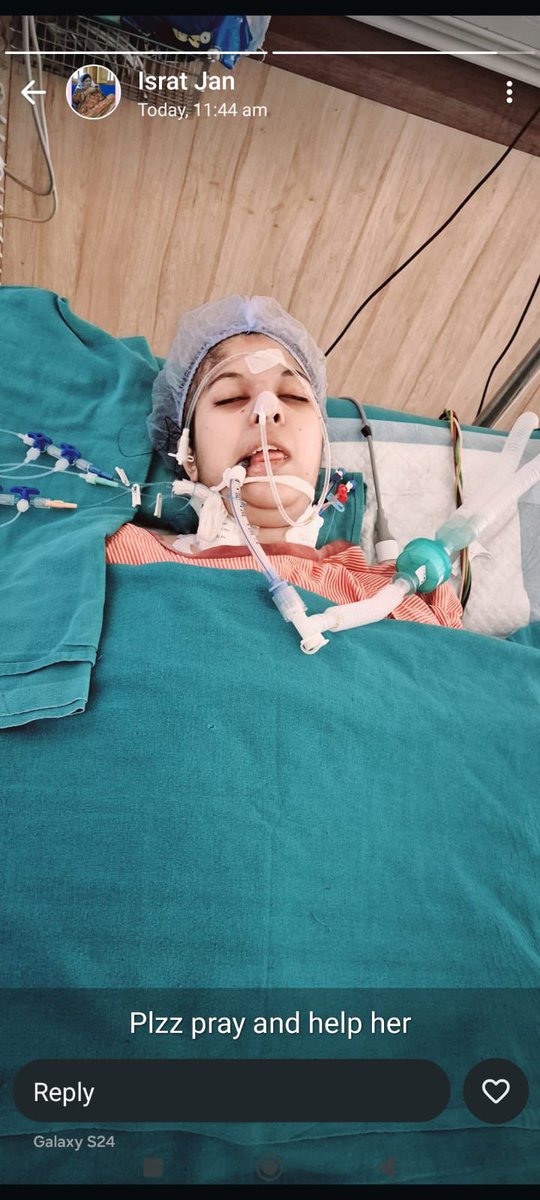 abrar_journo's tweet image. #UrgentAppeal 

21-year-old girl Aiman Zahoor from  Kashmir is currently on a ventilator in a hospital in Delhi. She urgently needs support for a liver transplant, requires a  huge amount for her treatment. Please help her in any way you can. Confirmed case 

#helpforhumanity