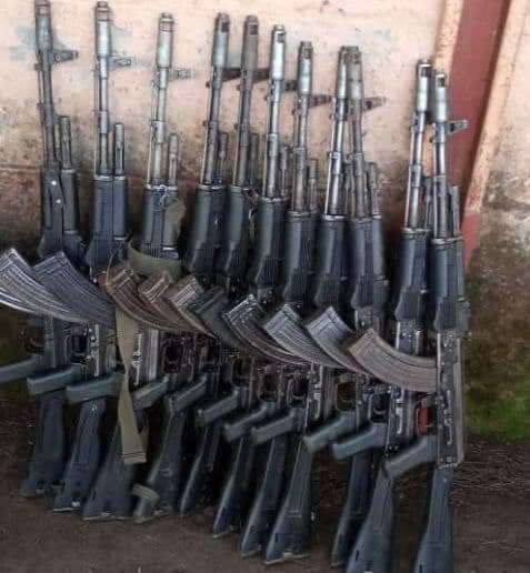 Ambachew_Assefa's tweet photo. ላላ ድል!የተደመሰሱ ጃውሳው!የምስራቅ ዕዝ /እሳት ነበልባል ዕዝ/ክፍለጦር በሰሜን ግጃም ቅንባባ ባደረገው ዘመቻ በአካባቢው  የነበሩት ጃውሳውን ደምስሰዋል ሲሉ የክፍለጦር አዛዥ  ኮሎኔል ገ/ኪዳን ሀድጉ ገለፁ። https://t.co/QdvQB0S9ed