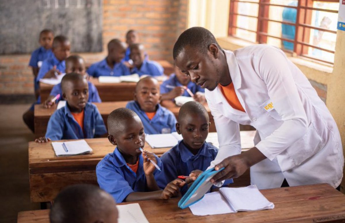 CalvinMutsinzi's tweet image. Every last Monday of the month, @MastercardFdn and @rwictchamber host #EdTechMonday on @ktradiorw . This month’s discussion focuses on Establishing an E-learning Platform with Locally Relevant Content exploring how technology can advance education and learning in Rwanda.