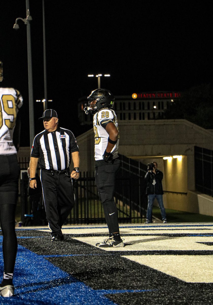 isaiahudom1's tweet image. Full season stats 
84 tackles 63 solos 
3 force fumbles 
2 fumble recoveries 
9 pbu’s 
2TFL
1 touch down
 know my flaws got more work to do Junior season loading🙏🏾⏳
@Coach_QuestHuff @CoachCPulliam @mansfield_fb @coachwvde @PrepRedzoneTXb