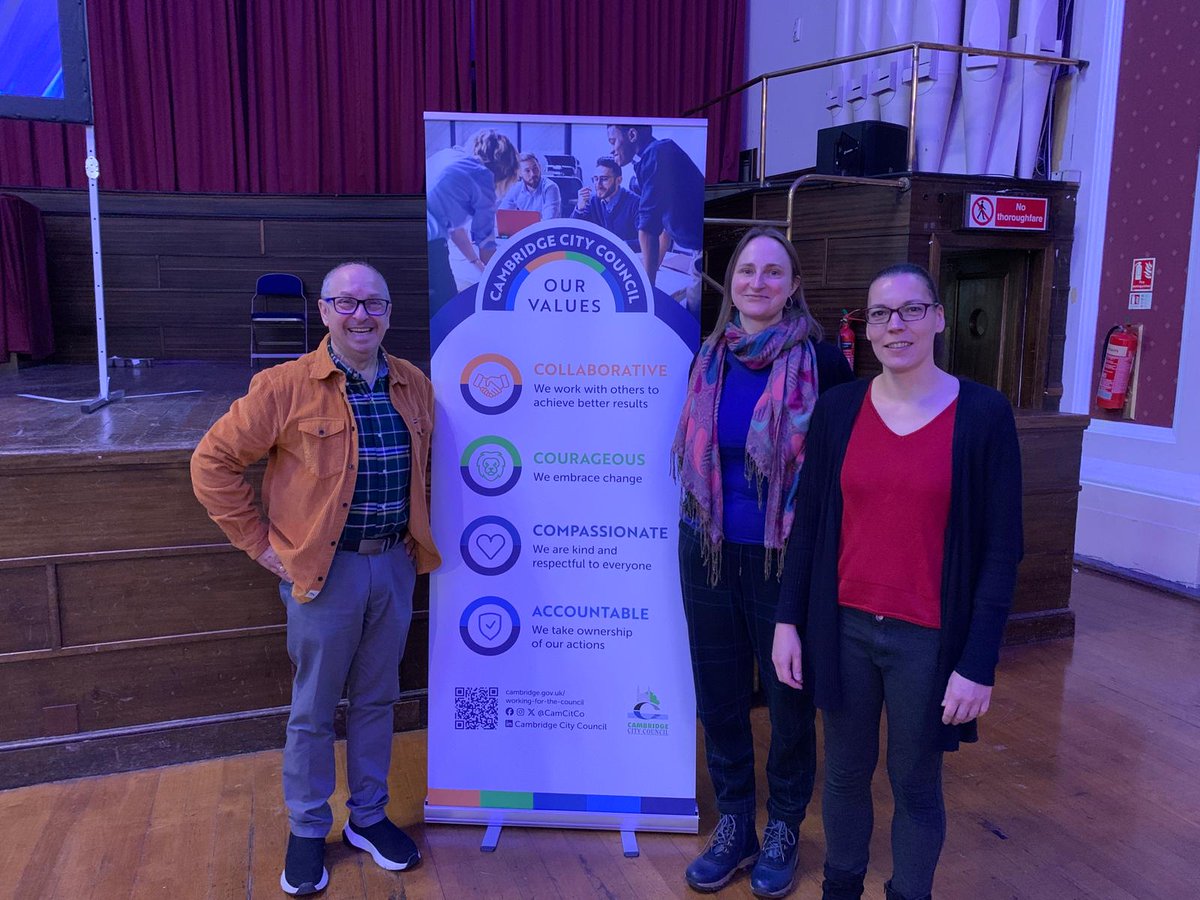 RegofLearning's tweet image. We were nominated for a continued dedication and commitment award at a Cambridge City Council reward and recognition event🎉  We were commended for our work and are delighted to see our efforts with Digital Badges celebrated😊 #cambridgecitycouncil