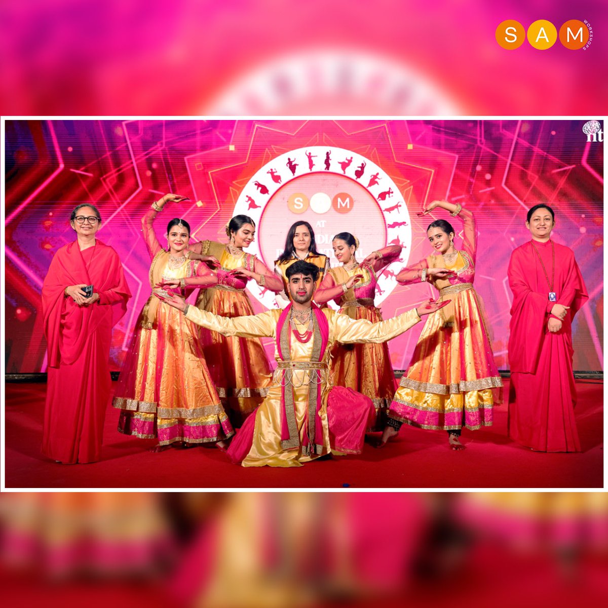 SAMWorkshops's tweet photo. 3/3: Here's a glimpse of the magic that lit up Bharat Mandapam! Relive the memories with us! #SAMAtIITF #YouthEmpowerment #IITF2024 @ITPODesk @VBAswithNAMO https://t.co/h9WvA3qbZt
