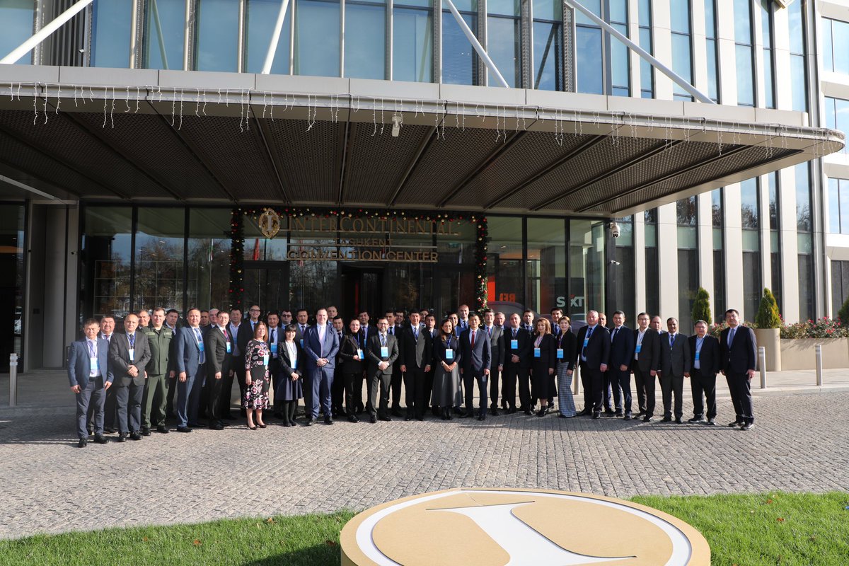 UNODC_ROCA's tweet photo. Over 5️⃣0️⃣ experts 🥇 from customs, border agencies, and international organizations have gathered in Tashkent 🇺🇿 for a 3️⃣-day Interregional Pre-Arrival Information Exchange and Trade Facilitation Workshop 🌍
With the support of @StateINL #EXBS @MofaJapan_en 🤝 https://t.co/wZVtby0uxQ