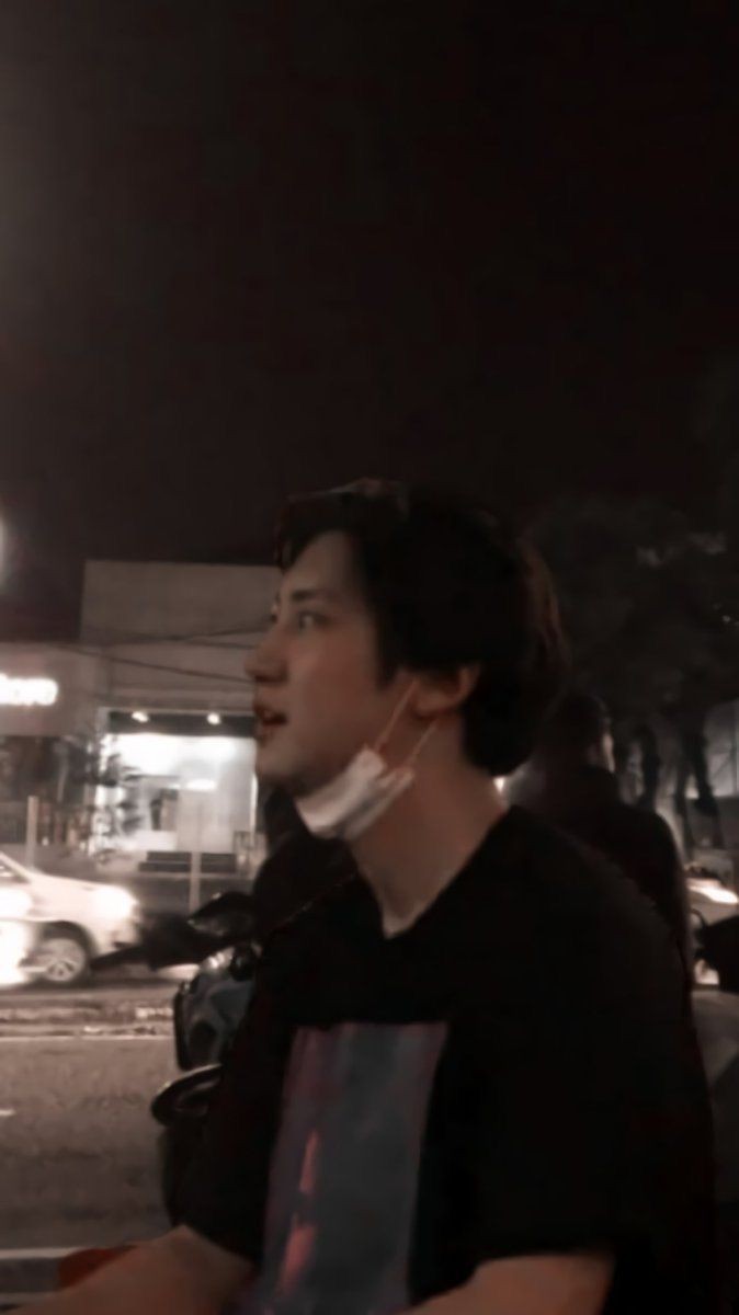 imssora's tweet image. iyi ki doğdun lan sen olmasaydın napardım amk #happyCHANYEOLday