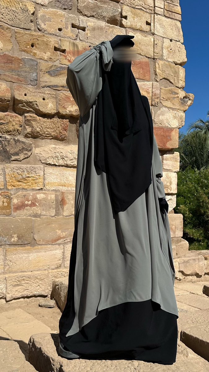 Ce soir in shaa Allah, découvre notre nouvelle version de la tunique Assouan dans un nouveau whool peach, la crème de la crème du whool peach égyptien Allahouma Baarak 😎. 
Et en plus, tu peux porter les manches de deux façons 🤌🏼