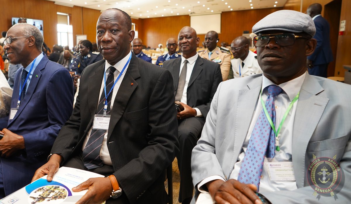 MFASenegal's tweet photo. La cérémonie d'ouverture du #colloqueinternational du #CHEDS a été présidée par le général (2S) Birame DIOP, MFA ce mardi 26 novembre à Dakar. #Défense #Sécurité @PR_Senegal @Primature_sn @Min_Interieur @CHEDS_ @gendarmeriena18 @MarineNation_SN @CHEFDIRPA https://t.co/R7PiLjpHXW