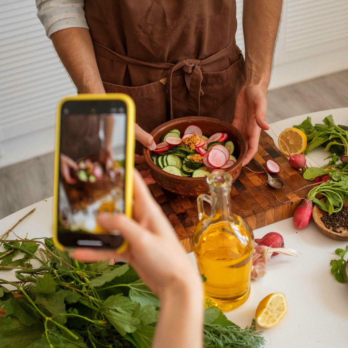 FR_Films's tweet image. Our social media vignettes are tailored to engage, inspire, and leave a lasting impression within seconds. We make every post a memorable one. DM us to chat about how we can make your brand unforgettable on social media! #SocialMediaMarketing #VisualStorytelling