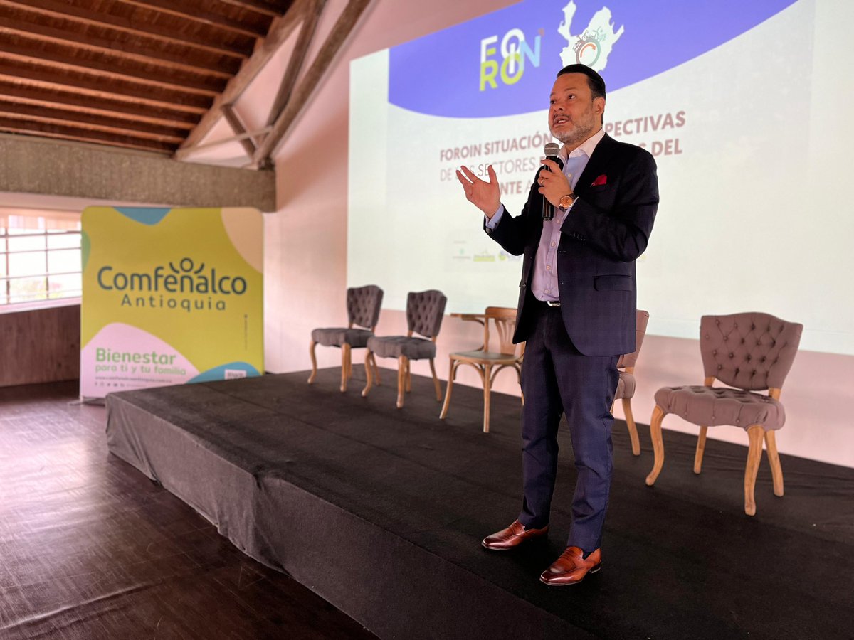 CamaraOriente's tweet photo. En el FOROIN 2024, empresarios, líderes y expertos analizaron las perspectivas económicas, los retos de la productividad, y las oportunidades en empleo e infraestructura. 💼Un espacio de aprendizaje y acción para construir un Oriente más competitivo y sostenible. 🤝✨ #FOROINOA https://t.co/kRADqZj1zY