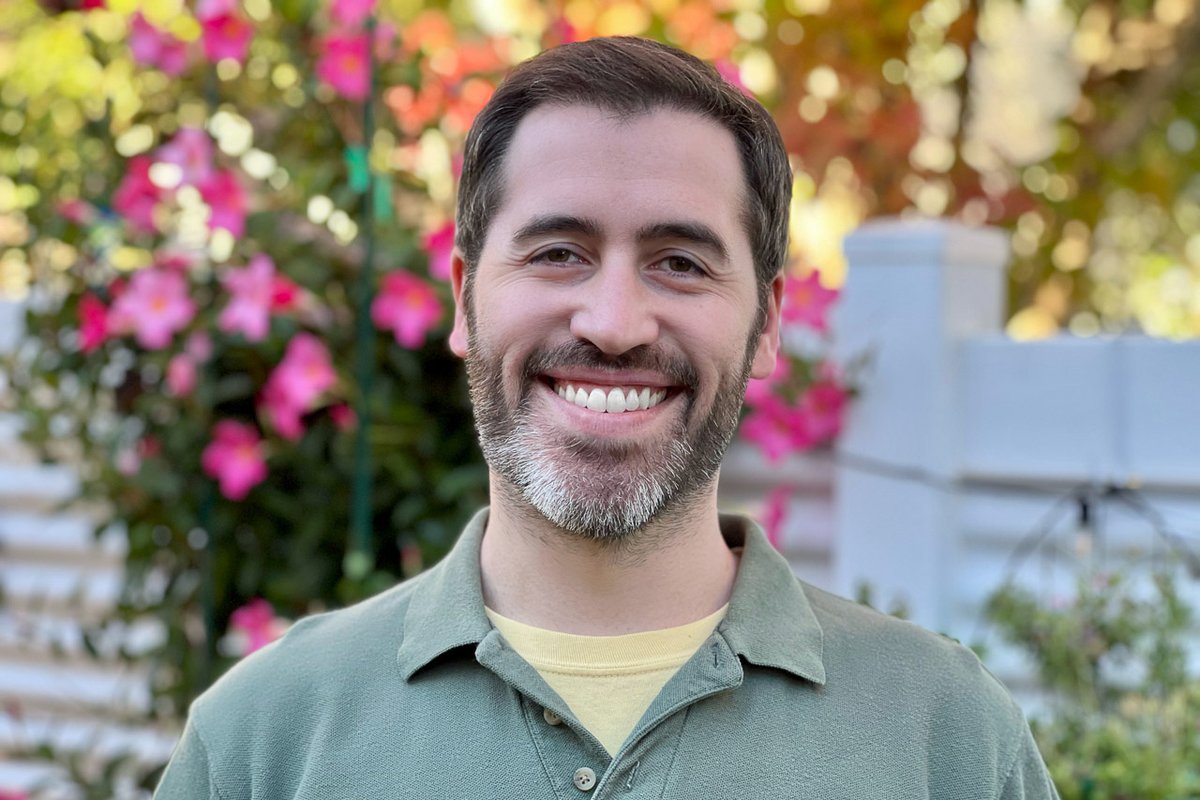 UNCWCOM's tweet image. The COM Studies Department is proud of Tyler Jones '11 and the many other first generation college graduates we've had the honor of teaching and crossing paths with. If you haven't had the chance to, we'd love for you to read Tyler's story in our bio!  #FirstGenMonth #uncwcom