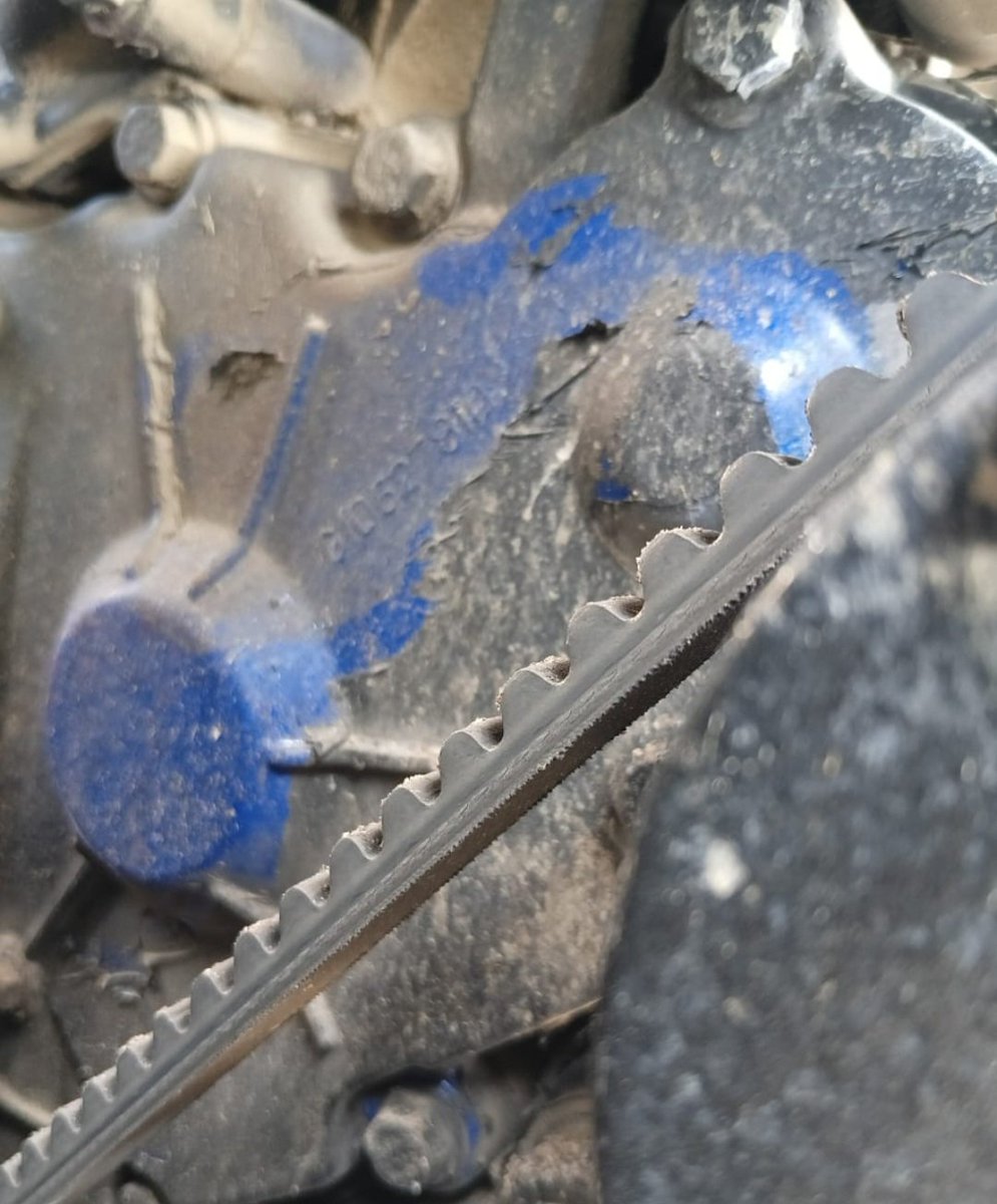 ManishA54563042's tweet image. @aajtak @AgriculturalTr     @Chhonker01 @realnikhilnanda @EscortsKubota @ConsumrConxion @Ksaurabh1794 @FarmtracIndia @RupeshKumawatRS एस्कॉर्ट कुबोटा वर्ल्ड मैक्स सीरीज लेने से पहले फार्मट्रेक 60 की कलर की स्थिति देखें लेने के 10 से 15 दिन के अंदर ही कलर निकलना चालू हो गया है