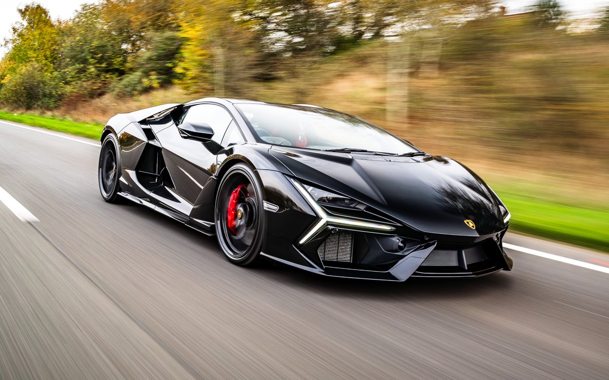7daysP's tweet photo. 🔥 WIN A 2024 LAMBORGHINI REVUELTO! 🔥

1001bhp of hybrid supercar power + £10,000 cash included – OR take the £425,000 cash alternative.

🎥 LIVE draw: 01-12-2024 @ 9 PM
🎟️ Tickets: Just £1.79!

What’s your pick – the car or the cash? 🤔
👉 https://t.co/OHHgNps8ZB

#WinBig #Lamborghini #Competition