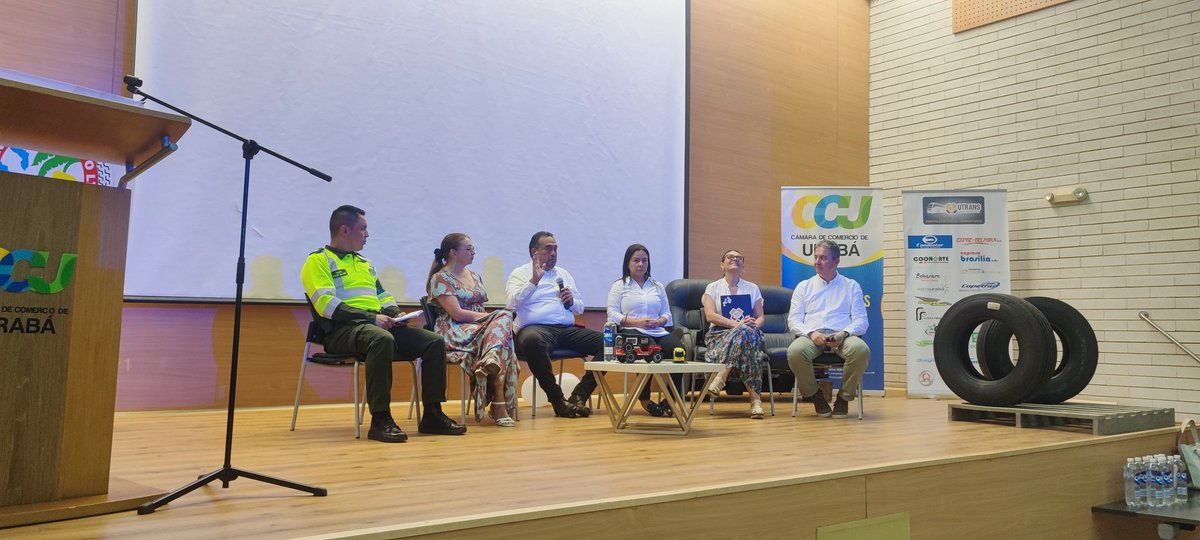 En nuestro segundo panel "Seguridad vial y retos para las vías del Urabá" entendemos de la importancia de la responsabilidad que tenemos todos los actores viales y las acciones conjuntas que tenemos que realizar

Agradecemos a los gremios,instituciones por acompañar este espacio
