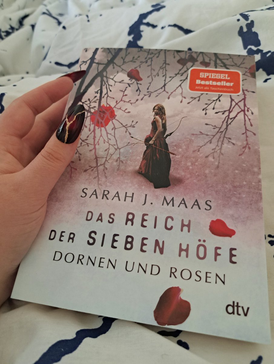 emerald_ember's tweet image. ACOTAR good?