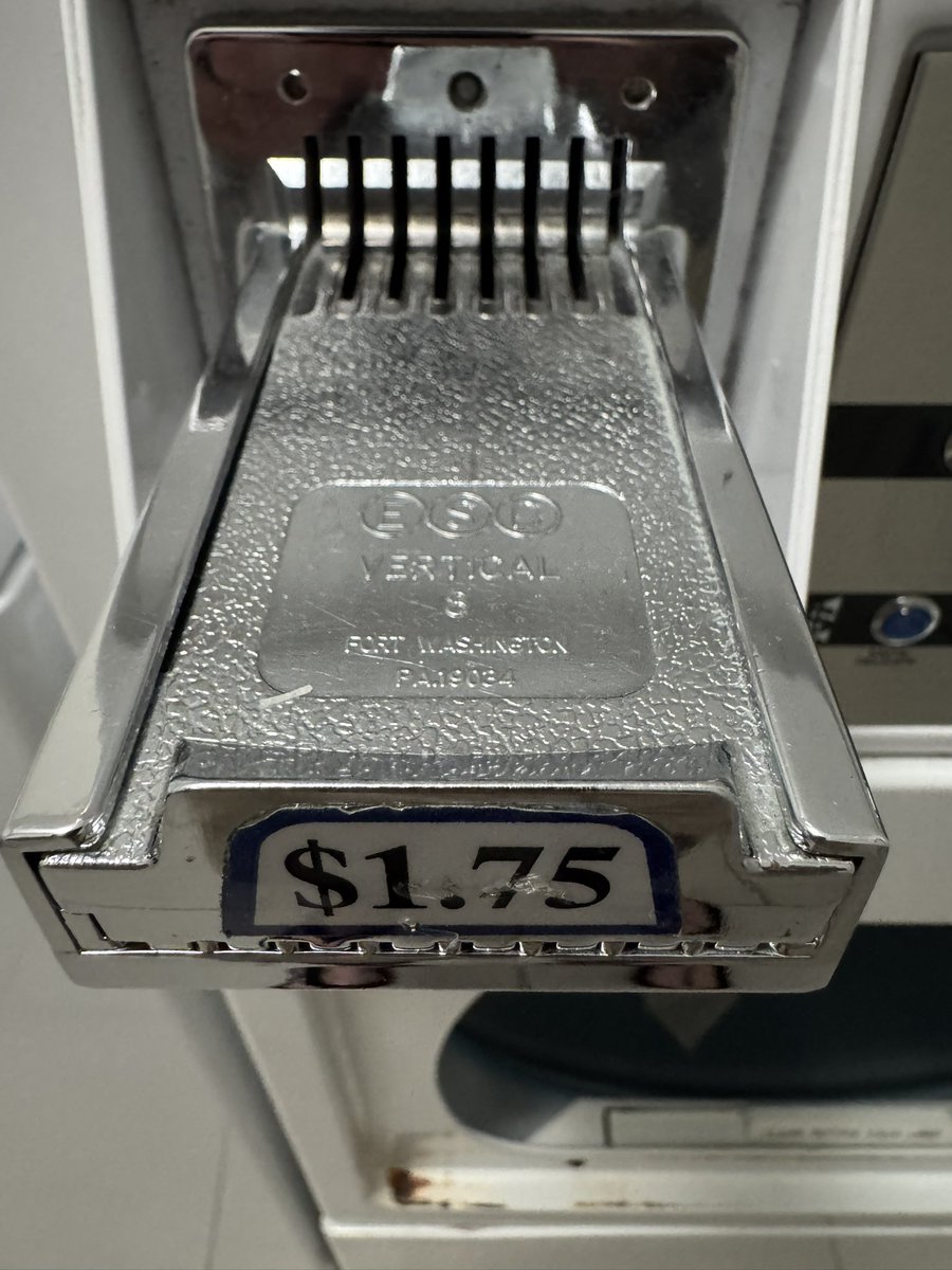 Muetzelogy's tweet image. Am I missing something? #simplemath