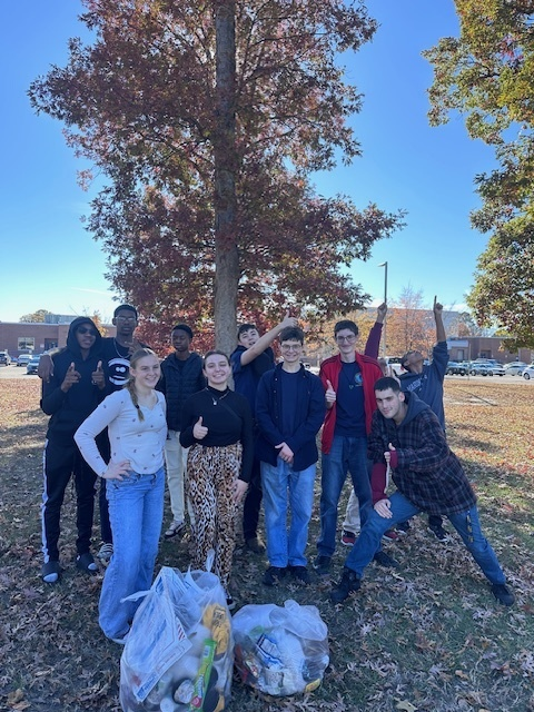 IRHBraves's tweet photo. We would like to give a big shout out to our AFJROTC Cadets who recently did a stadium clean-up! They rounded up about 6 bags of trash! Thank you students for your hard work in keeping our school area beautiful. #BravesRISE #KeepIRHBeautiful #AFJROTC https://t.co/lsEEQePeDo