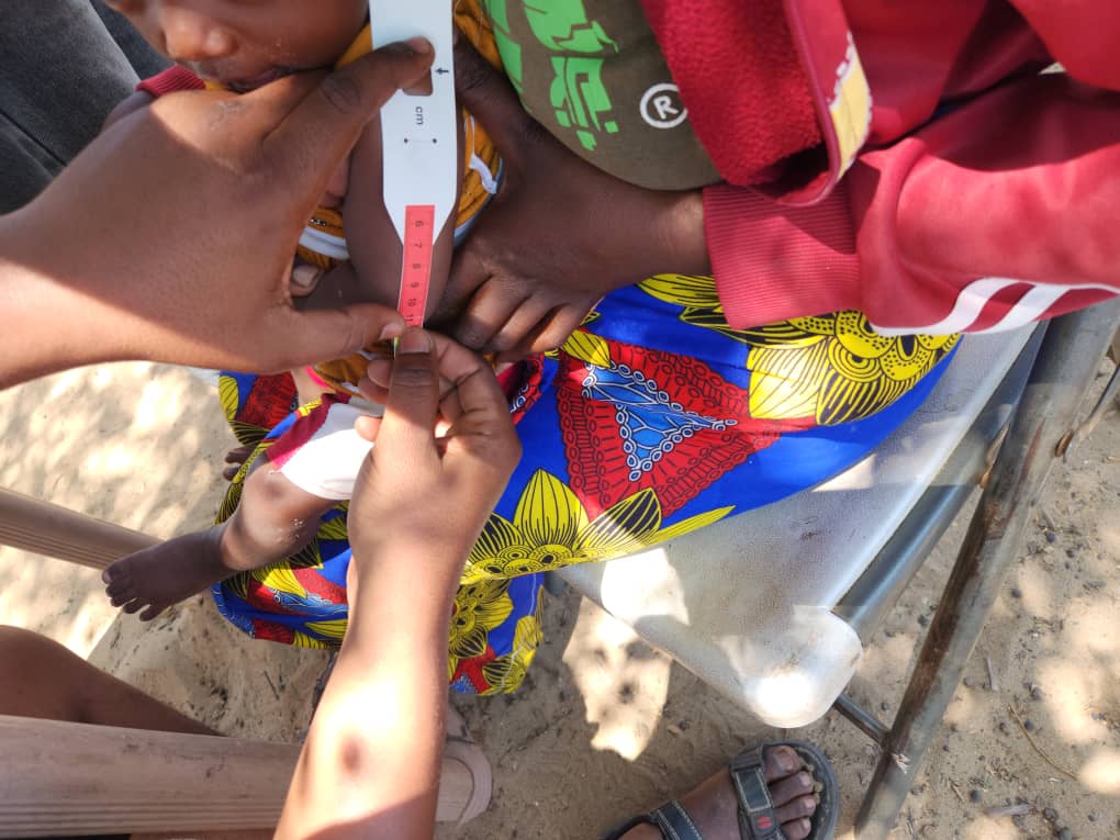 Avec notre partenaire <a href="/ASOSmadagascar/">ASOS</a>, nous
déployons des cliniques mobiles dans la région Atsimo-Andrefana.   

Elles proposent des soins incluant la prise en charge de la #malnutrition dans les zones les plus éloignées des centres de santé.

<a href="/ECHO_CESAfrica/">EU Humanitarian Aid | Central East Southern Africa</a> <a href="/USAIDMadagascar/">USAID Madagascar</a>