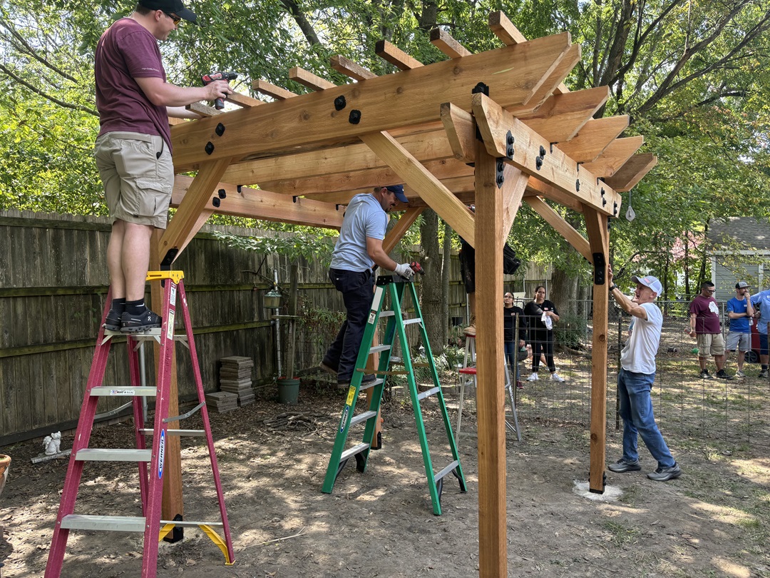 Simpson Strong-Tie (@strongtie) on Twitter photo Earlier this year, 25 Simpson Strong-Tie employees in Texas came together to build pergolas for two disabled veterans through <a href="/smilescharity/">Smiles Charity</a>, using our Outdoor Accents® hardware. We were happy to be a part of this build. Read our blog to learn more! bit.ly/3V91SZR Earlier this year, 25 Simpson Strong-Tie employees in Texas came together to build pergolas for two disabled veterans through <a href="/smilescharity/">Smiles Charity</a>, using our Outdoor Accents® hardware. We were happy to be a part of this build. Read our blog to learn more! bit.ly/3V91SZR